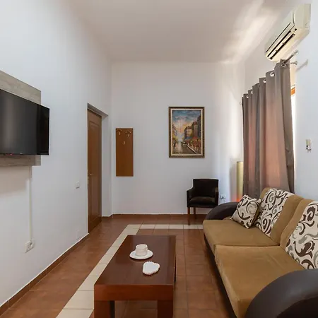Center * Tirana