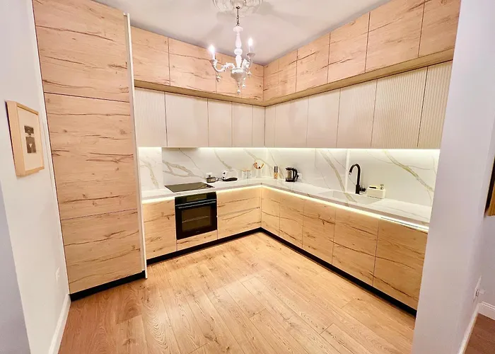 City Center * ティラナ